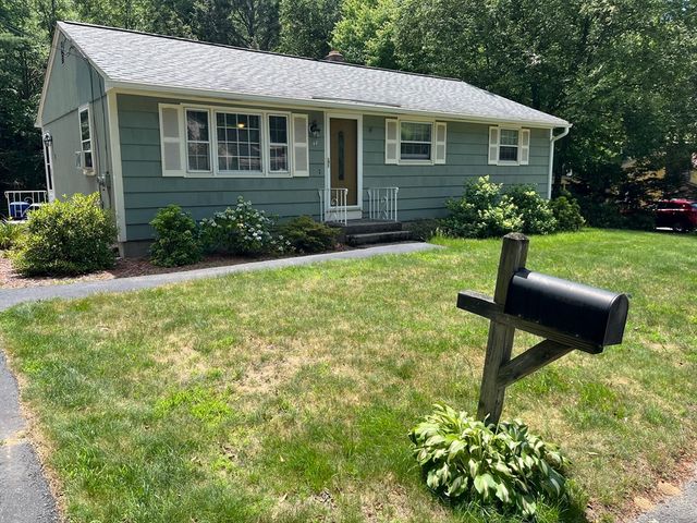 48 Birchcroft, Leominster, MA 01453