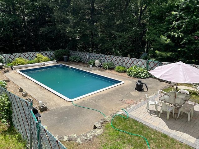 48 Birchcroft, Leominster, MA 01453