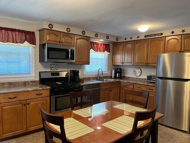 48 Birchcroft, Leominster, MA 01453