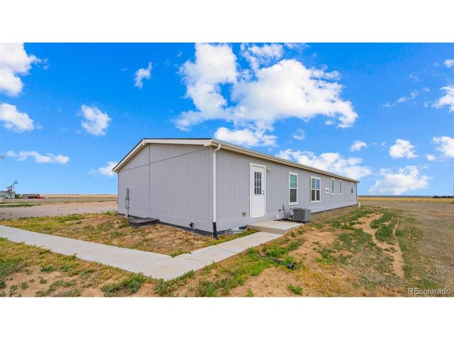 5676 County Road 77, Roggen, CO 80652