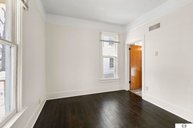 3244 R Street, Lincoln, NE 68503