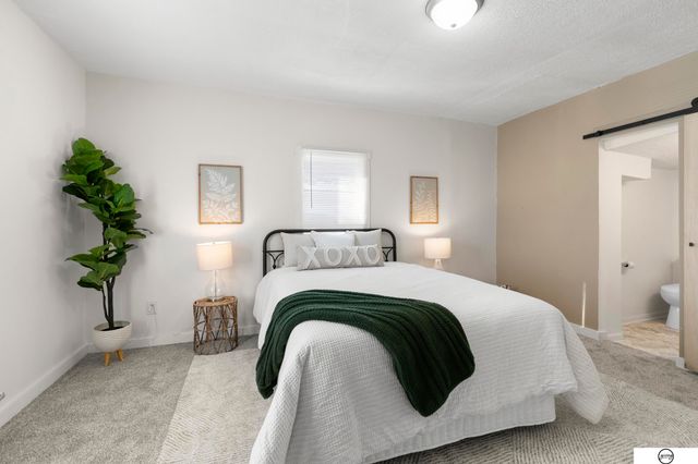 3244 R Street, Lincoln, NE 68503