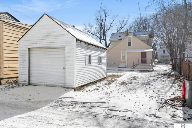 3244 R Street, Lincoln, NE 68503