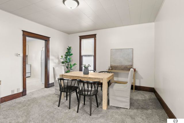 3244 R Street, Lincoln, NE 68503