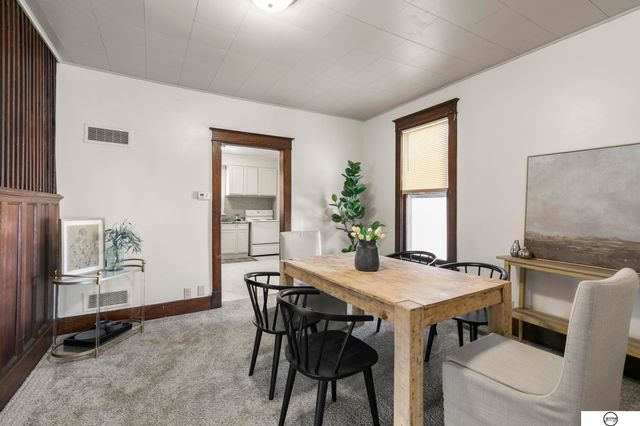 3244 R Street, Lincoln, NE 68503