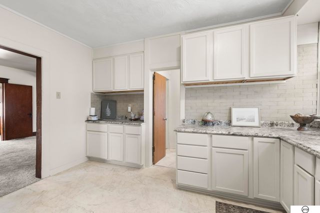 3244 R Street, Lincoln, NE 68503