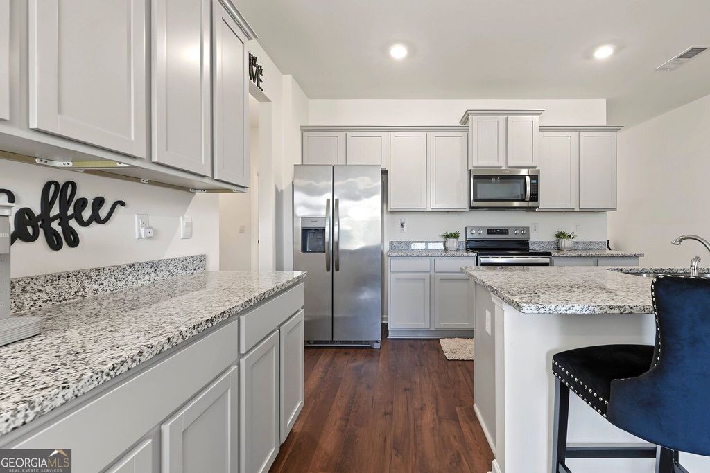 102 Hampton Circle, Mcdonough, GA 30253 — photo 5