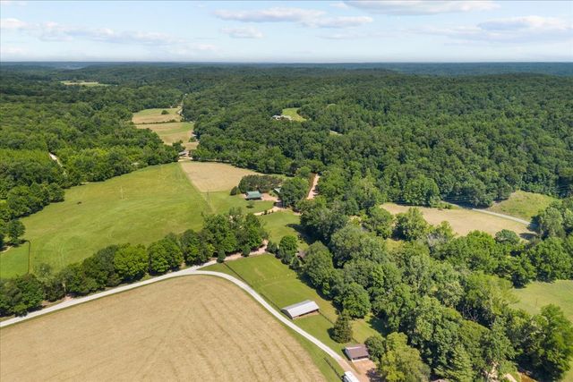 476 Gwin Cemetery Rd, Waverly, TN 37185