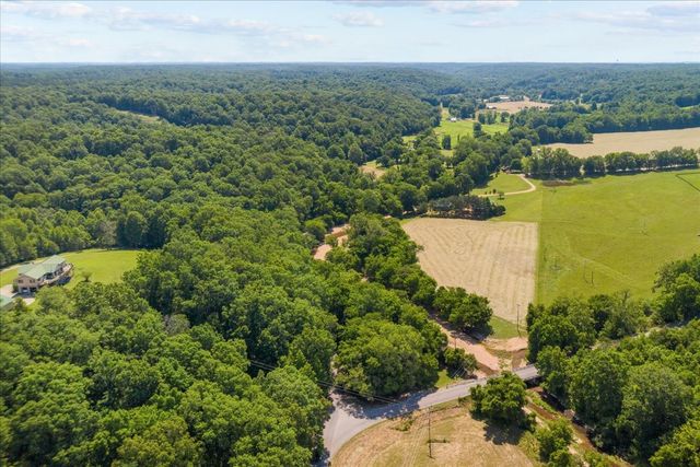 476 Gwin Cemetery Rd, Waverly, TN 37185