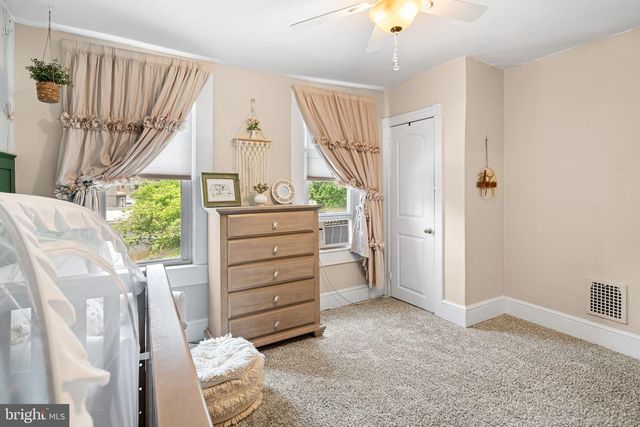 32 E COLLINGS AVE, Collingswood, NJ 08108