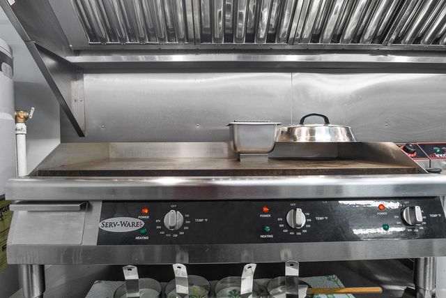 996 S Sage Road, Crystal Beach, TX 77650