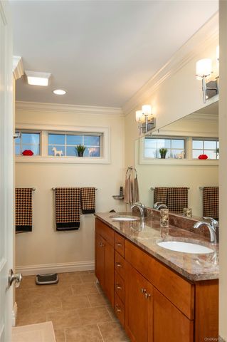 404 Gardenia Drive, Rhinebeck, NY 12572