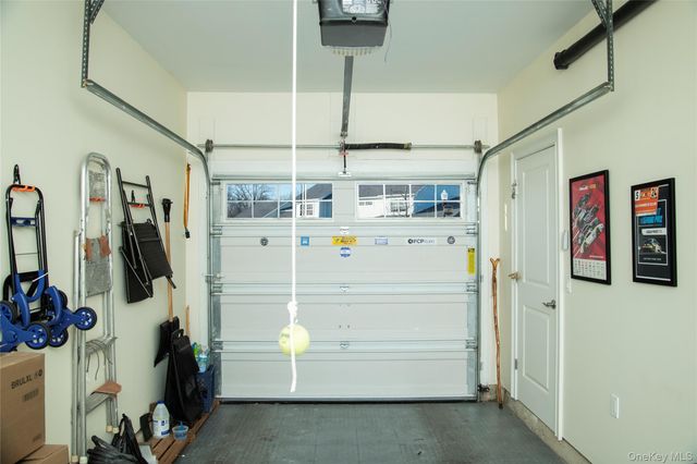 404 Gardenia Drive, Rhinebeck, NY 12572