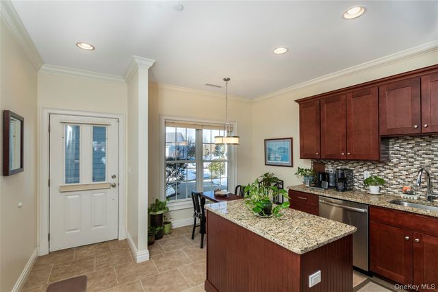 404 Gardenia Drive, Rhinebeck, NY 12572