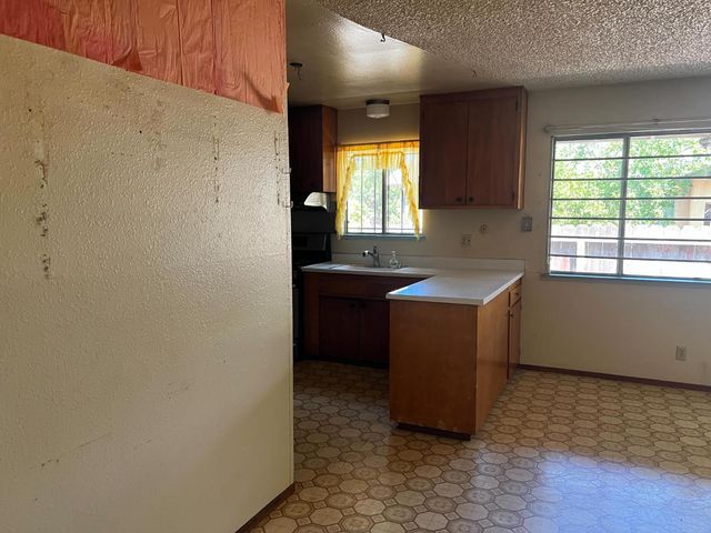 6717 Kermit Lane, Stockton, CA 95207