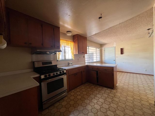 6717 Kermit Lane, Stockton, CA 95207