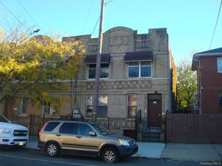 914 Dumont Avenue 2F, Brooklyn, NY 11208