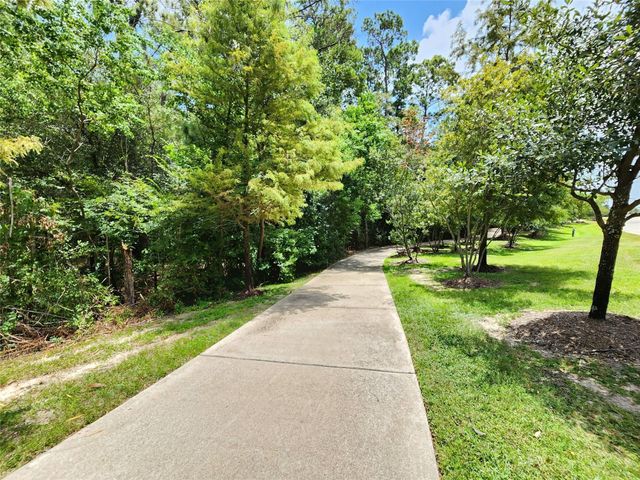 3771 Pinebrook Hollow Lane, Spring, TX 77386