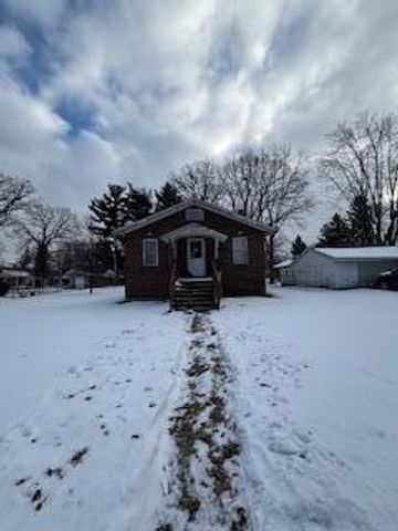 2721 Elkhart, Lake Station, IN 46405