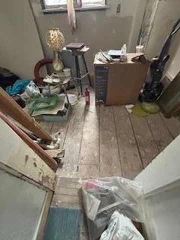 2721 Elkhart, Lake Station, IN 46405