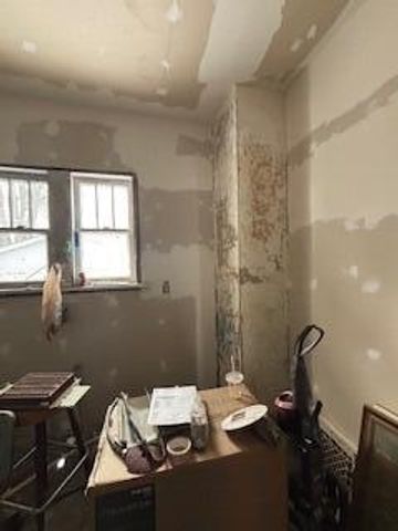 2721 Elkhart, Lake Station, IN 46405