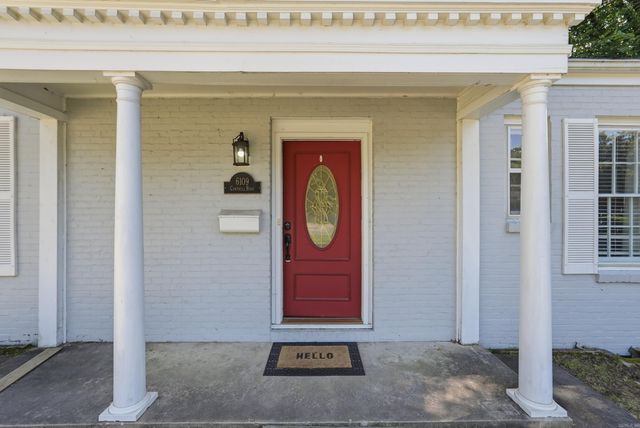 6109 Cantrell, Little Rock, AR 72207