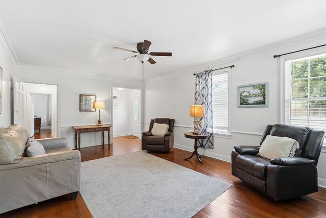 6109 Cantrell, Little Rock, AR 72207