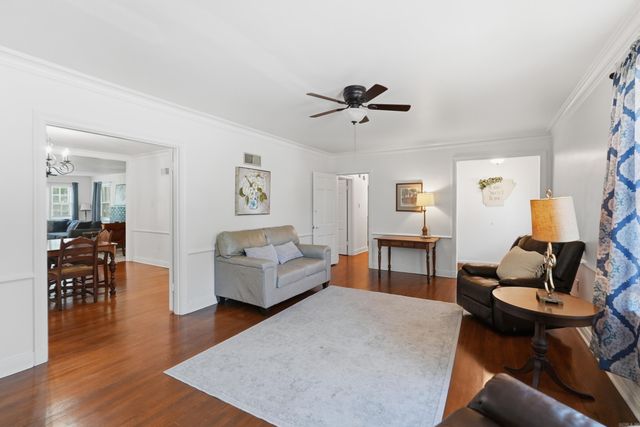 6109 Cantrell, Little Rock, AR 72207