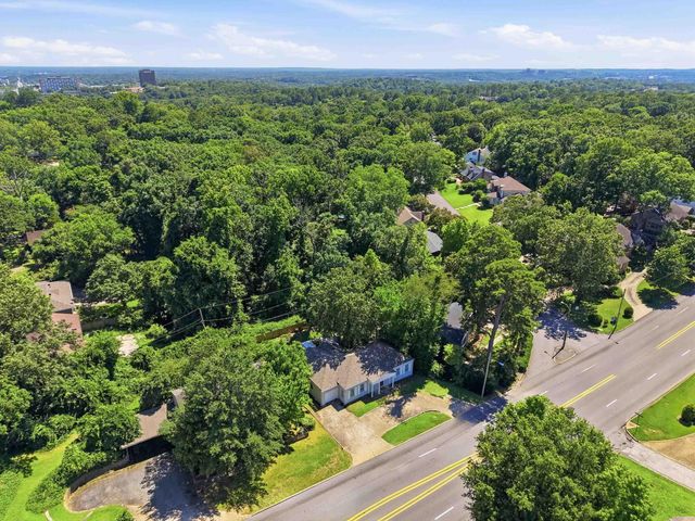 6109 Cantrell, Little Rock, AR 72207