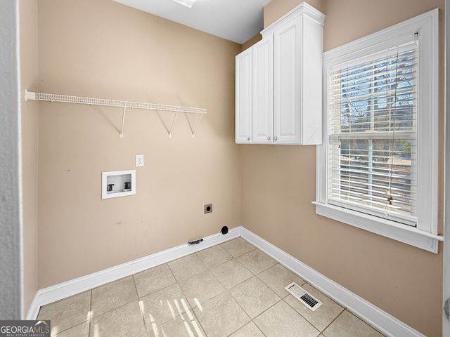 30 Lake Park Court, Sharpsburg, GA 30277