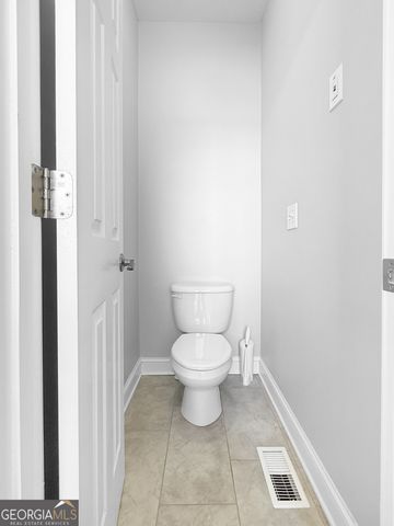 30 Lake Park Court, Sharpsburg, GA 30277