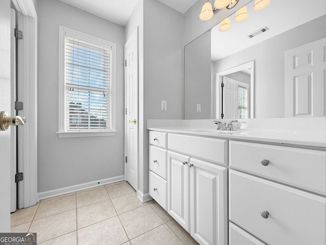 30 Lake Park Court, Sharpsburg, GA 30277