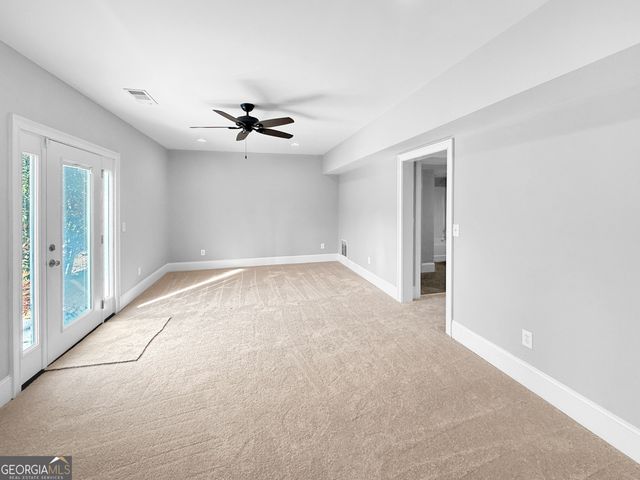 30 Lake Park Court, Sharpsburg, GA 30277