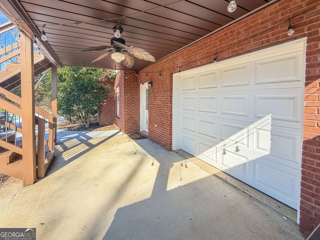 30 Lake Park Court, Sharpsburg, GA 30277