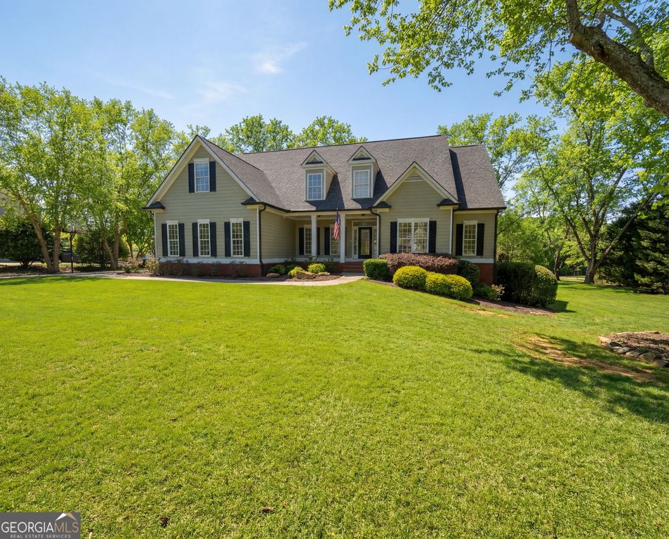 30 Lake Park Court, Sharpsburg, GA 30277