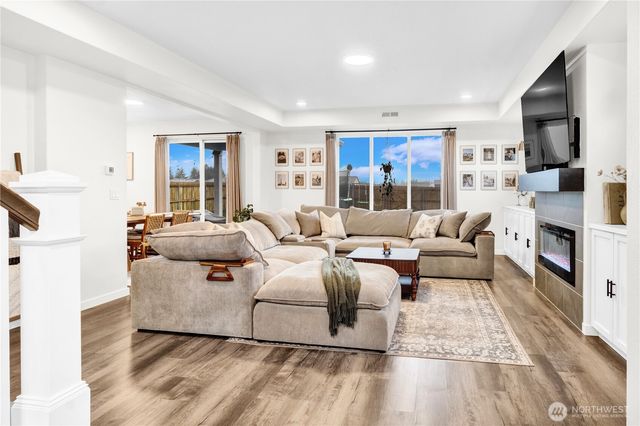 605 Cardinal Ave, Winlock, WA 98596