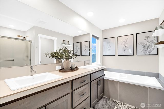 605 Cardinal Ave, Winlock, WA 98596