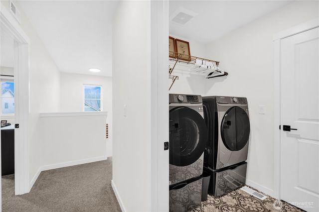 605 Cardinal Ave, Winlock, WA 98596