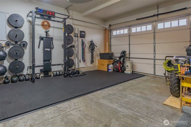 605 Cardinal Ave, Winlock, WA 98596