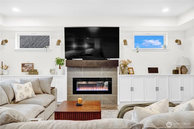 605 Cardinal Ave, Winlock, WA 98596