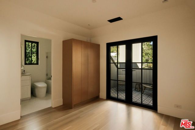 719 San Lorenzo Street, Los Angeles, CA 90402