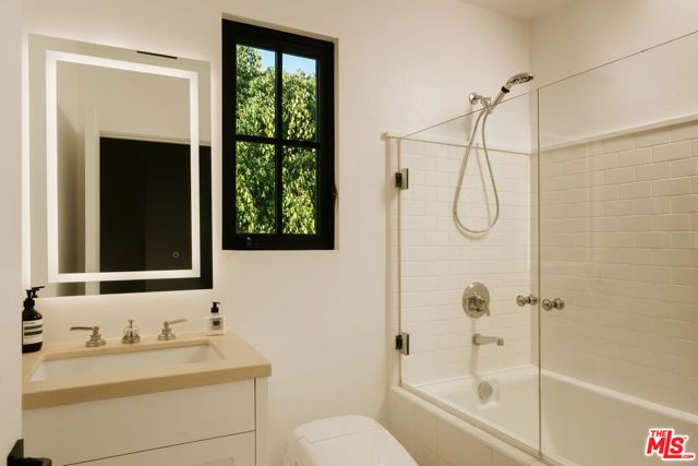 719 San Lorenzo Street, Los Angeles, CA 90402