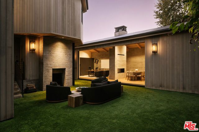 719 San Lorenzo Street, Los Angeles, CA 90402