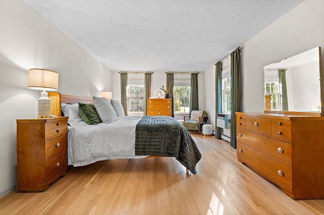 39 Harriman Road, Hudson, MA 01749
