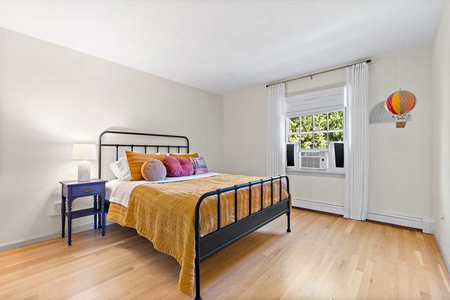 39 Harriman Road, Hudson, MA 01749