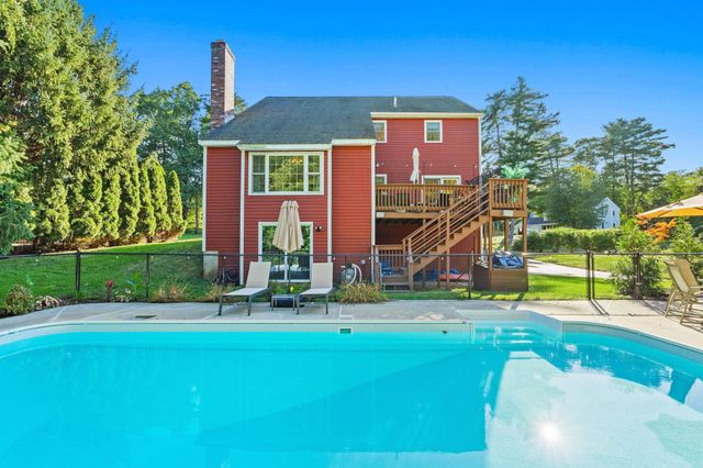 39 Harriman Road, Hudson, MA 01749