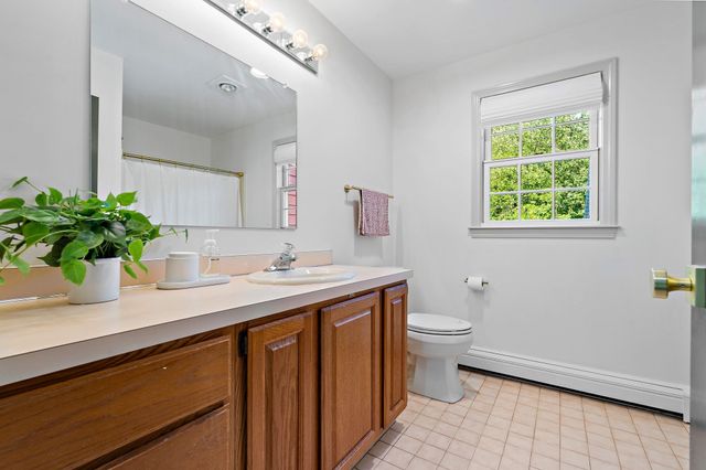 39 Harriman Road, Hudson, MA 01749