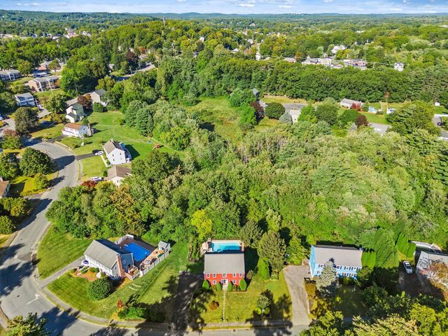 39 Harriman Road, Hudson, MA 01749