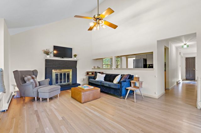 39 Harriman Road, Hudson, MA 01749