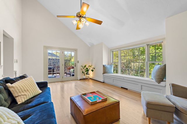 39 Harriman Road, Hudson, MA 01749